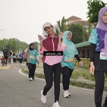 Runner Photo 8250083