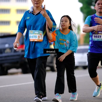 Runner Photo 8250098