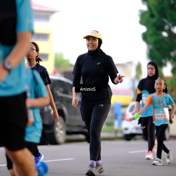 Runner Photo 8250115