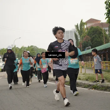 Runner Photo 8250122