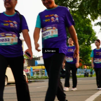 Runner Photo 8250153