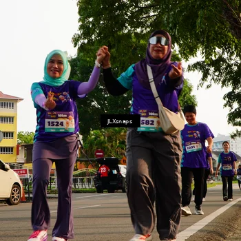 Runner Photo 8250252