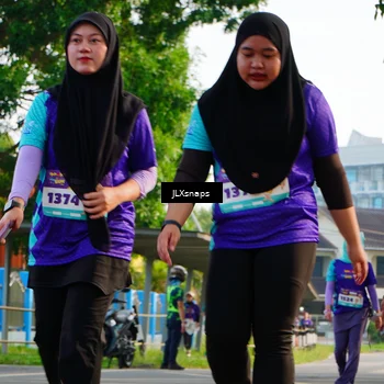 Runner Photo 8250255