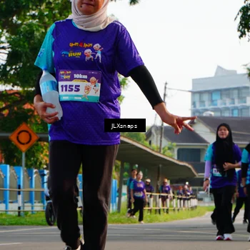 Runner Photo 8250291