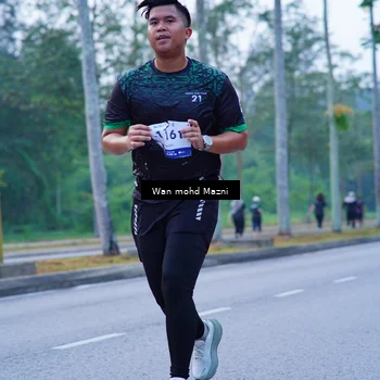 Runner Photo 8250299