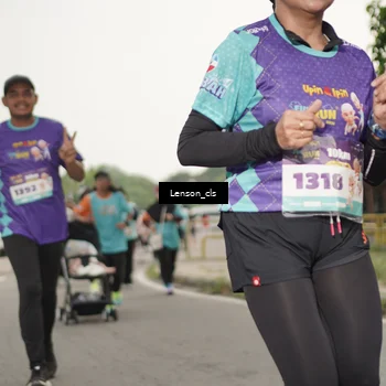 Runner Photo 8250301