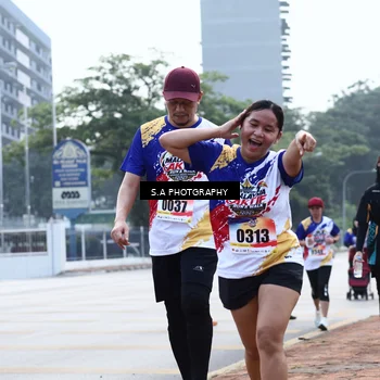 Runner Photo 8250309