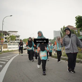 Runner Photo 8250330