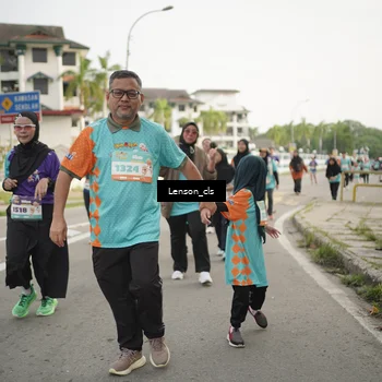Runner Photo 8250379