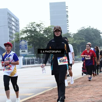 Runner Photo 8250428