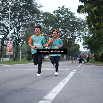 Runner Photo 8250470