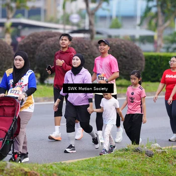 Runner Photo 8250500