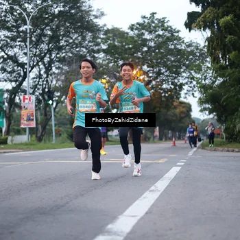 Runner Photo 8250535