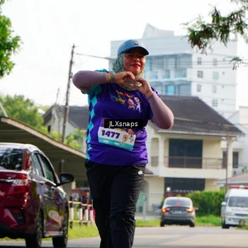 Runner Photo 8250544