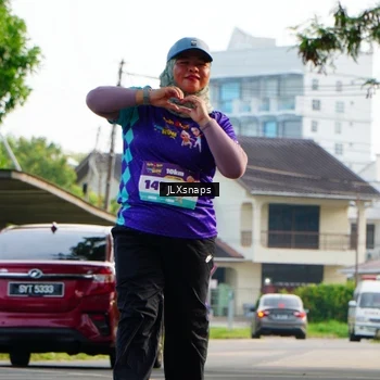Runner Photo 8250545