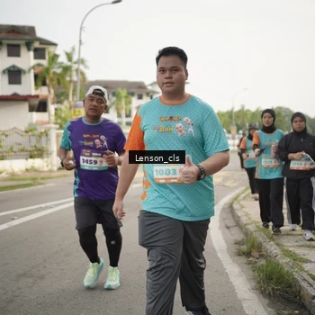 Runner Photo 8250554
