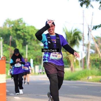 Runner Photo 8250555