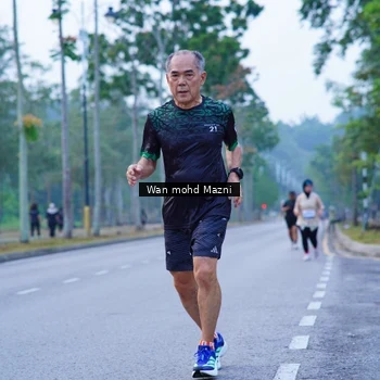 Runner Photo 8250619