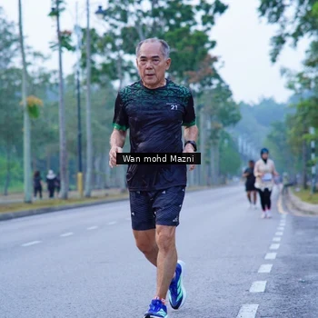 Runner Photo 8250621