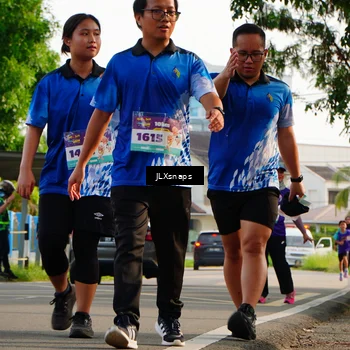 Runner Photo 8250627