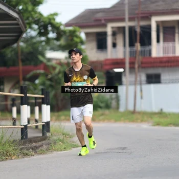 Runner Photo 8250650