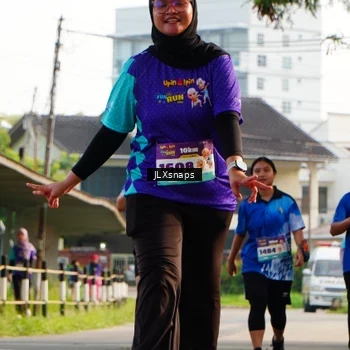 Runner Photo 8250679