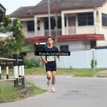 Runner Photo 8250737