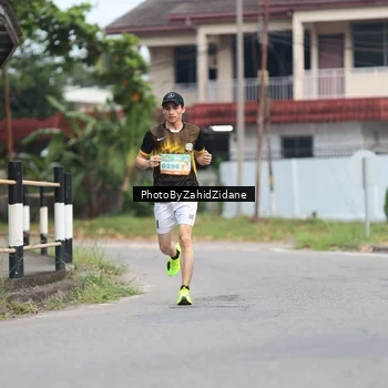 Runner Photo 8250739