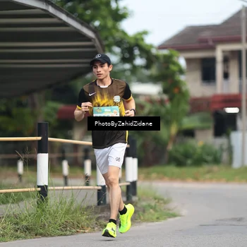 Runner Photo 8250759