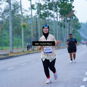 Runner Photo 8250814
