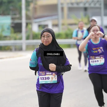 Runner Photo 8250877