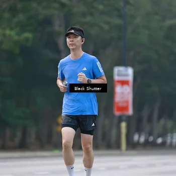 Runner Photo 8250899