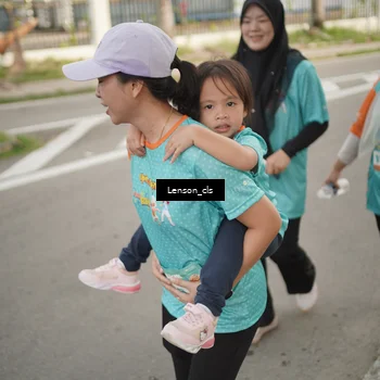 Runner Photo 8250902