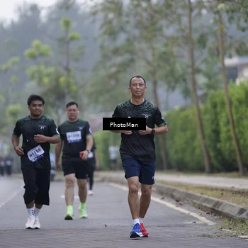 Runner Photo 8250921