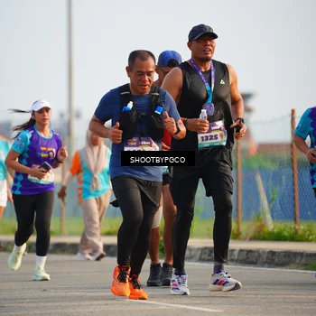 Runner Photo 8250930