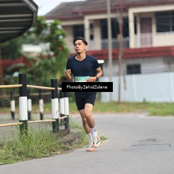 Runner Photo 8250937