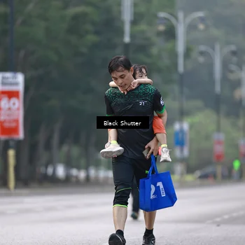 Runner Photo 8250945