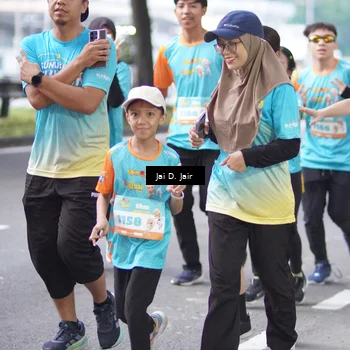 Runner Photo 8250956