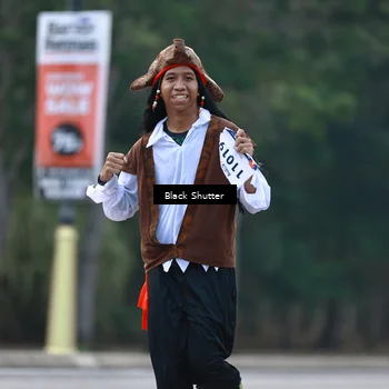 Runner Photo 8251037