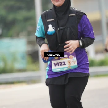 Runner Photo 8251100