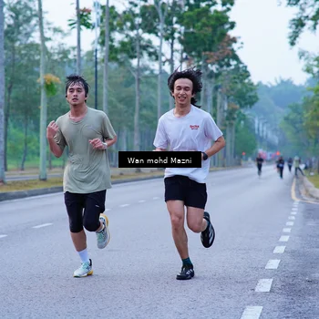 Runner Photo 8251375