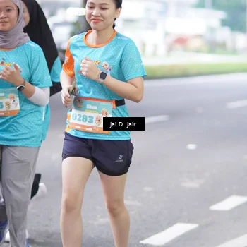 Runner Photo 8251505