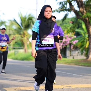 Runner Photo 8251733