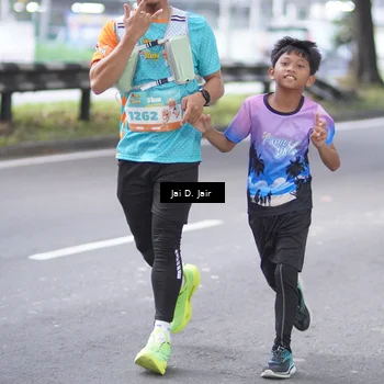 Runner Photo 8251765