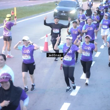 Runner Photo 8251894