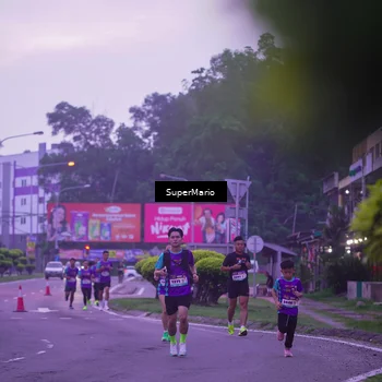 Runner Photo 8251930