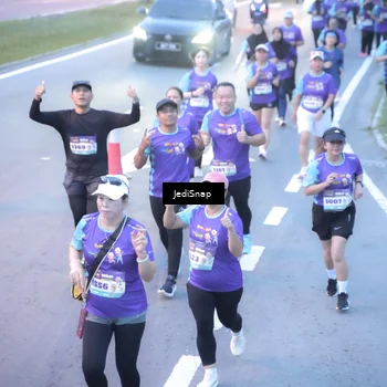 Runner Photo 8251957