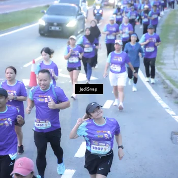 Runner Photo 8251984
