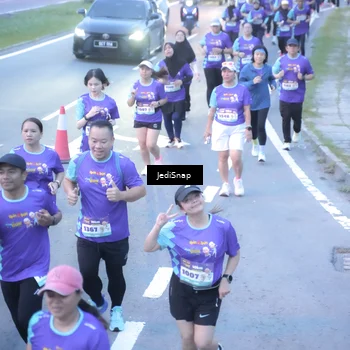 Runner Photo 8251992