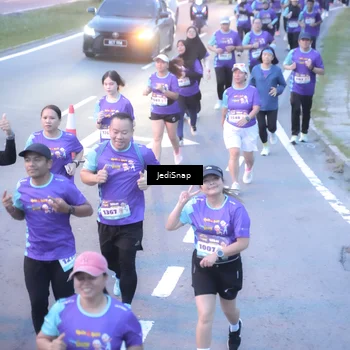 Runner Photo 8251995